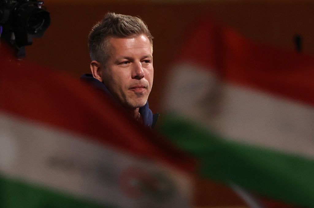 Фото для новини:Мадяр розкрив деталі короткої розмови з Орбаном