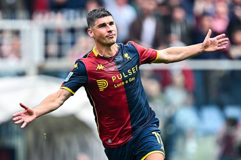 Фото для новини:Маліновський забив видовищний гол у матчі з Сассуоло