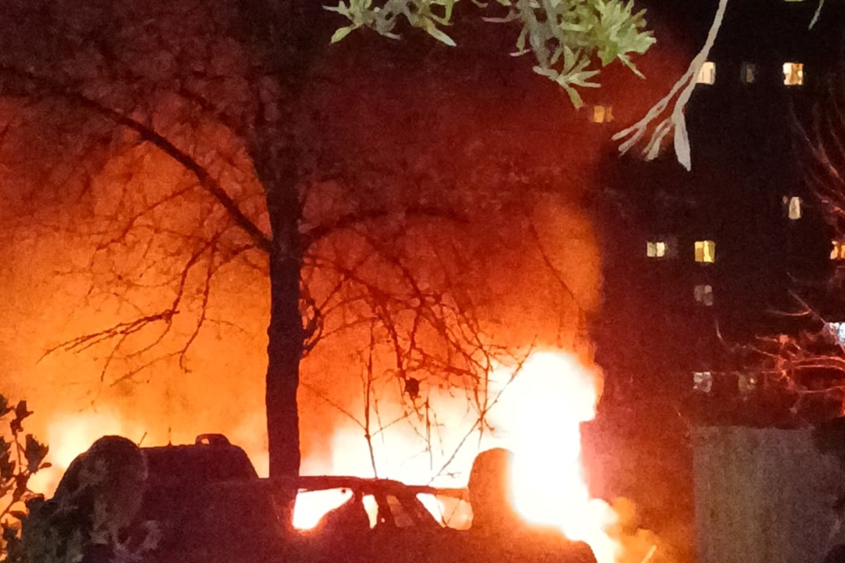 Фото для новини:Масована атака на Суми: пожежі і значні руйнування