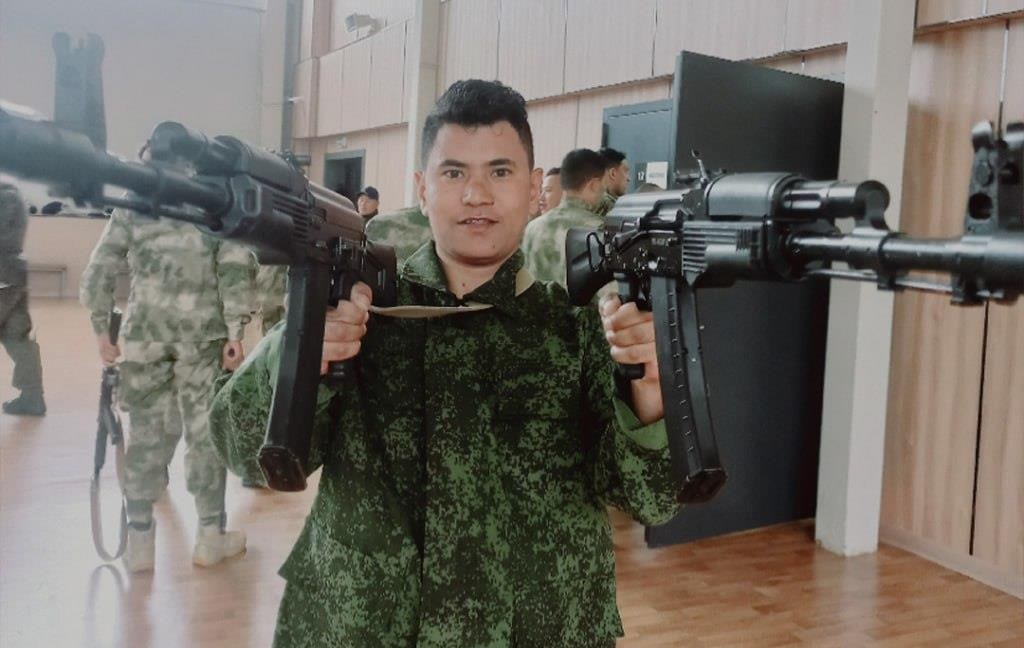 Фото для новини:Найманець з Непалу загинув, штурмуючи позиції на Донбасі - ЗМІ