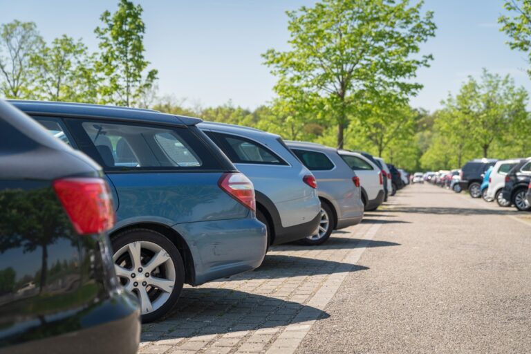 Фото для новини:Названо найпопулярніші бензинові авто березня