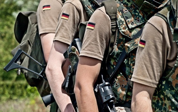 Фото для новини:Німеччина обмежила виїзд чоловікам призовного віку