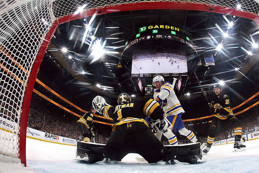Фото для новини:НХЛ: Кароліна та Колорадо святкують перемоги