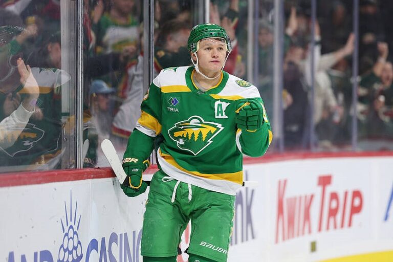 Фото для новини:НХЛ: шість шайб від Тампи і перемога Міннесоти