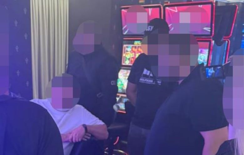 Фото для новини:Офіцер ЗСУ пішов на лікарняний, щоб пограти в казино