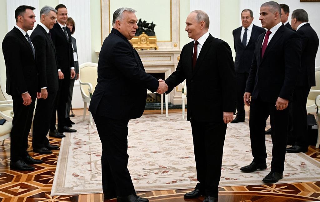 Фото для новини:Орбан пояснив свою пропозицію бути "мишею" Путіна