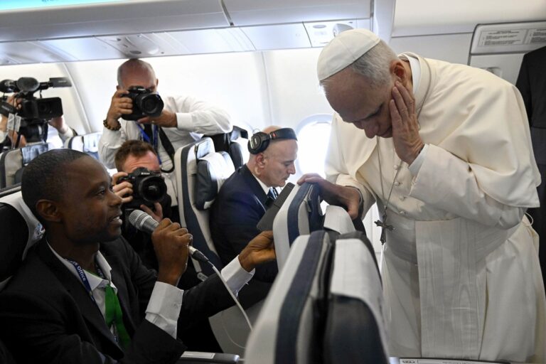 Фото для новини:Папа Лев XIV: Дискусія з Трампом не в моїх інтересах