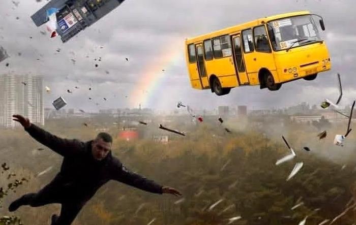 Фото для новини:Перезимуємо весну: жарти українців про погоду