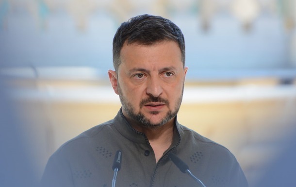 Фото для новини:Президент критикує оборонкомпанії, які відкривають виробництво за кордоном