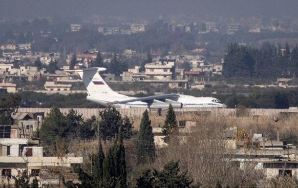 Фото для новини:Росія втратить контроль над ключовою авіабазою в Сирії - ЗМІ