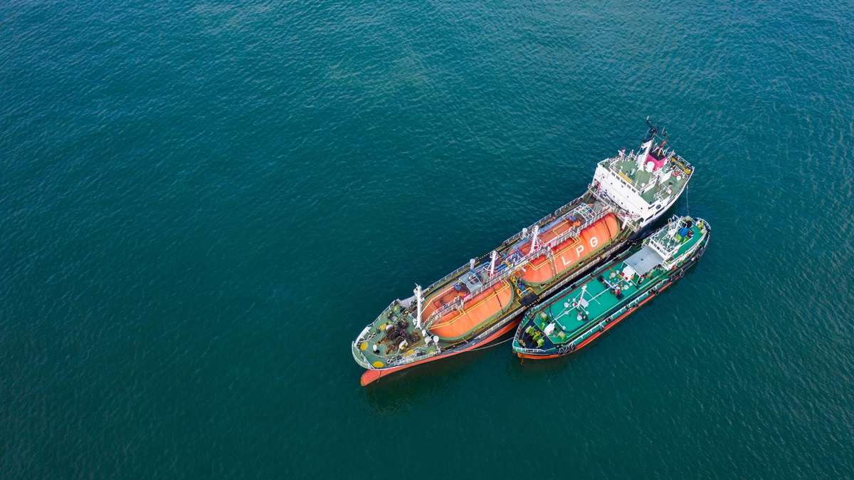 Фото для новини:Росія збуває підсанкційний СПГ із 40% знижкою - ЗМІ