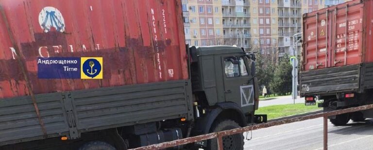 Фото для новини:Росіяни доставляють контейнери з Ростова до Бердянська - Андрющенко