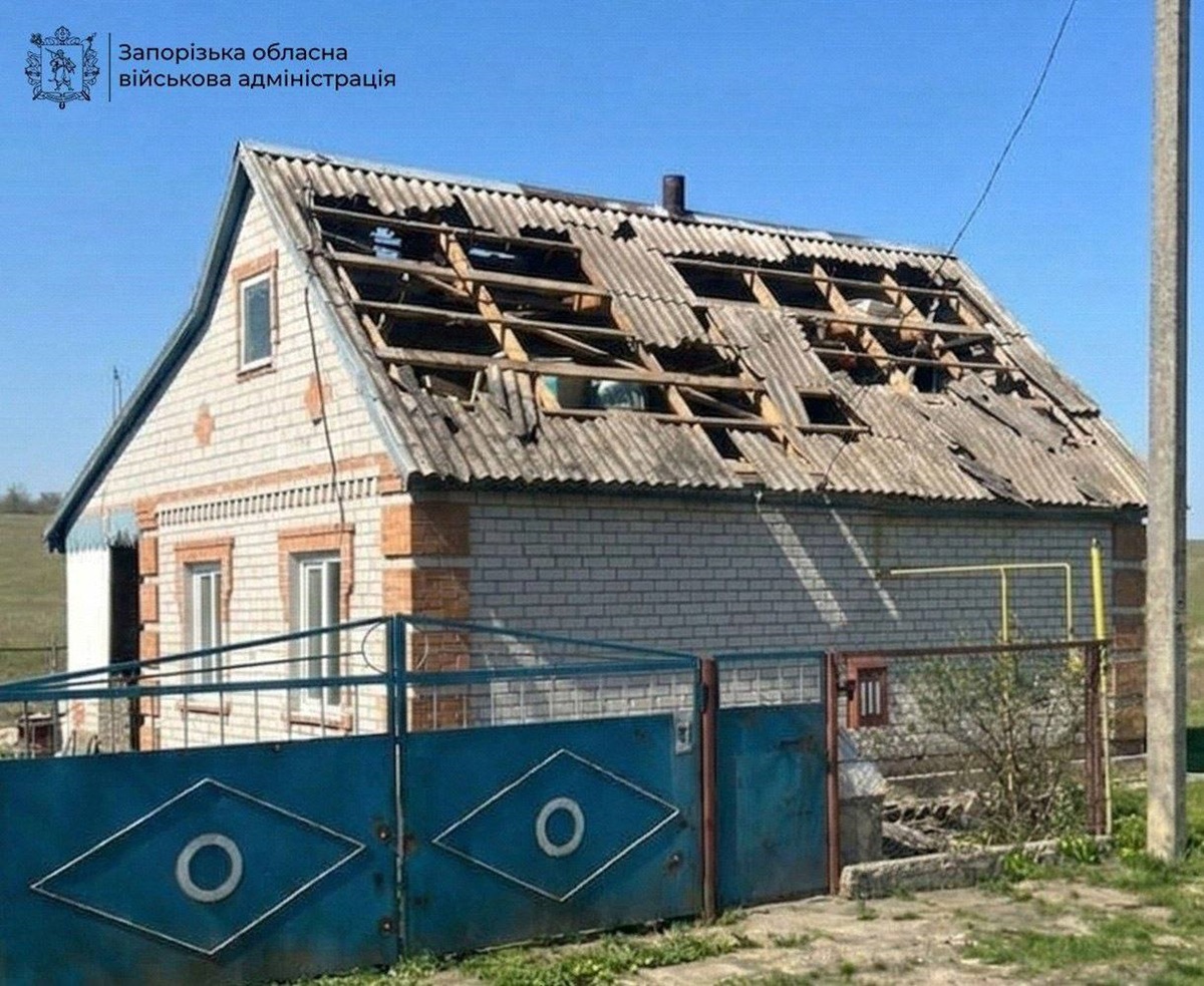 Фото для новини:Росіяни протягом доби атакували 45 населених пунктах Запорізької області