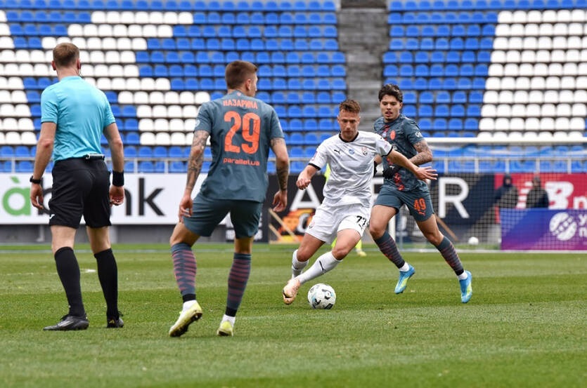 Фото для новини:Шахтар обіграв Зорю з пенальті та голом новачка команди