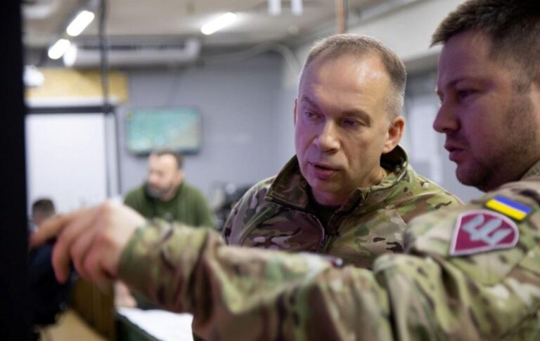 Фото для новини:Сирський: На півдні звільнено 12 населених пунктів