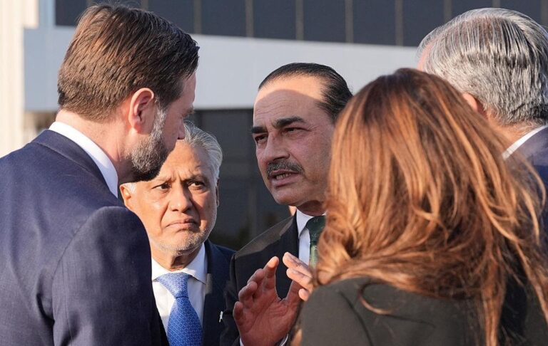 Фото для новини:США та Іран готують новий раунд переговорів