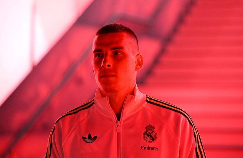 Фото для новини:Стало відомо, як оцінили Луніна та Циганкова за підсумками матчів