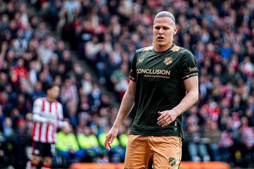 Фото для новини:Степанов залишиться в Утрехті ще на рік оренди