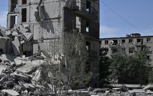 Фото для новини:Стягує сили: ДШВ розкрили тактику РФ у Мирнограді