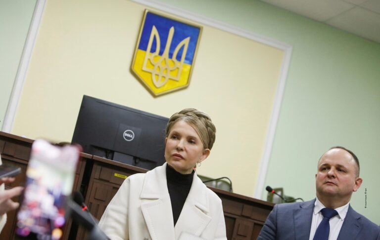 Фото для новини:Суд дозволив Тимошенко виїхати за кордон