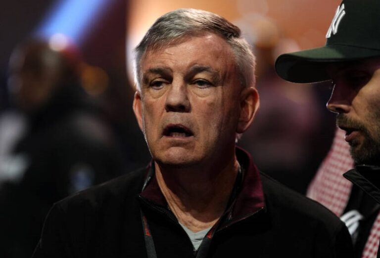 Фото для новини:Тедді Атлас висловився про бій Ф&rsquo;юрі з Махмудовим