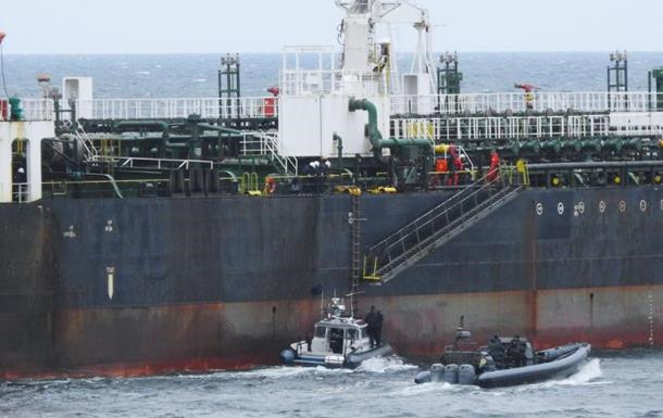 Фото для новини:"Тіньовий флот" РФ змусили оминати шведські води