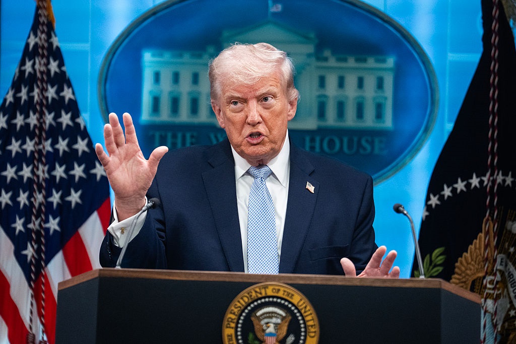 Фото для новини:Трамп заявив, що Іран "не має карт" у переговорах