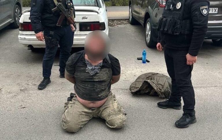 Фото для новини:У Бучі п'яний чоловік влаштував стрілянину