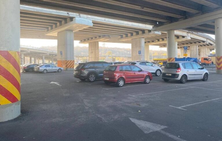 Фото для новини:У Києві оголосили про підвищення тарифів на паркування