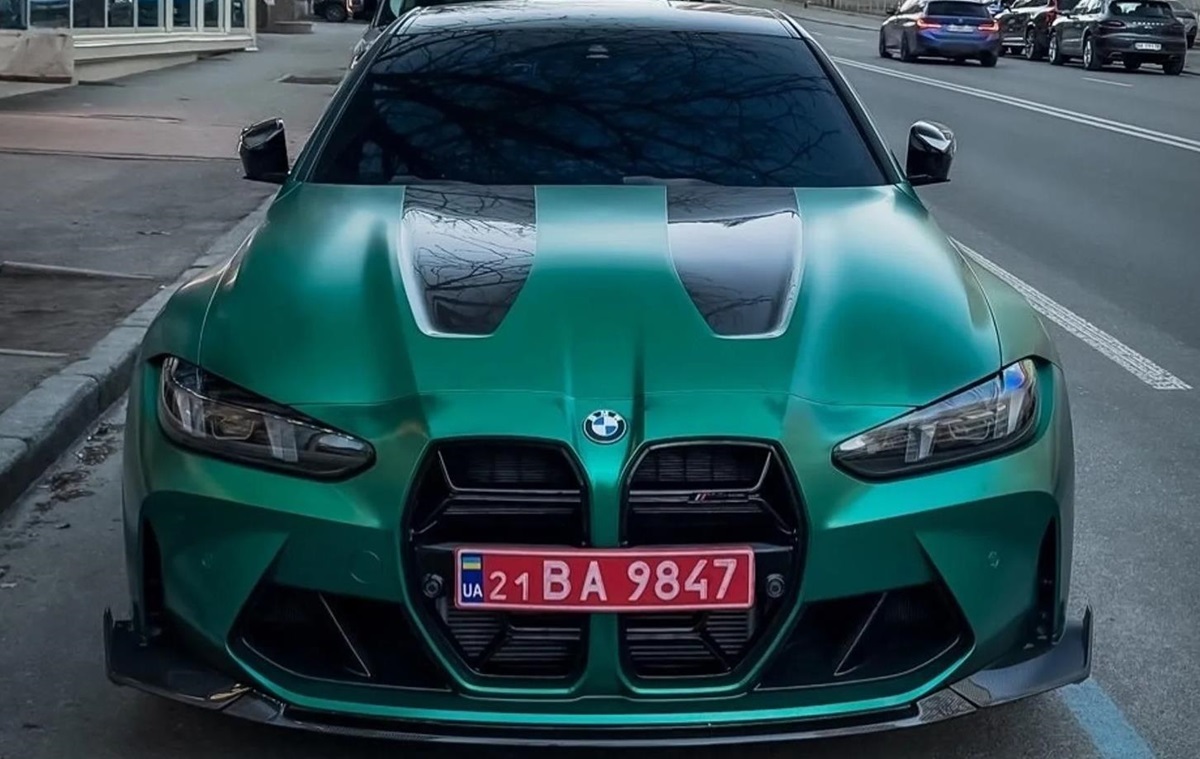 Фото для новини:У Києві помітили екстремальний BMW вартістю понад $150 000