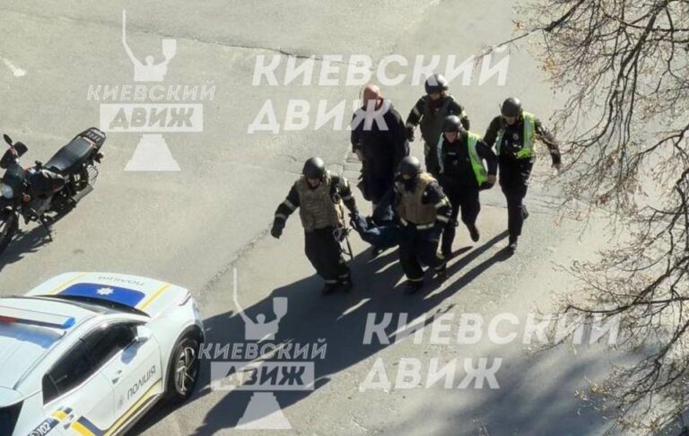 Фото для новини:У Києві сталася стрілянина на вулиці, є загиблі