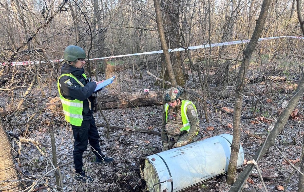 Фото для новини:У Києві виявили бойову частину ракети Іскандер-К