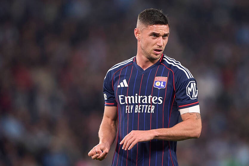 Фото для новини:У Ліоні прийняли рішення стосовно Яремчука