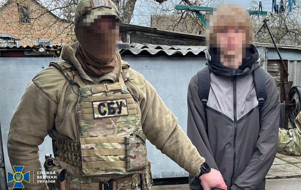 Фото для новини:У школах двох областей попередили теракти