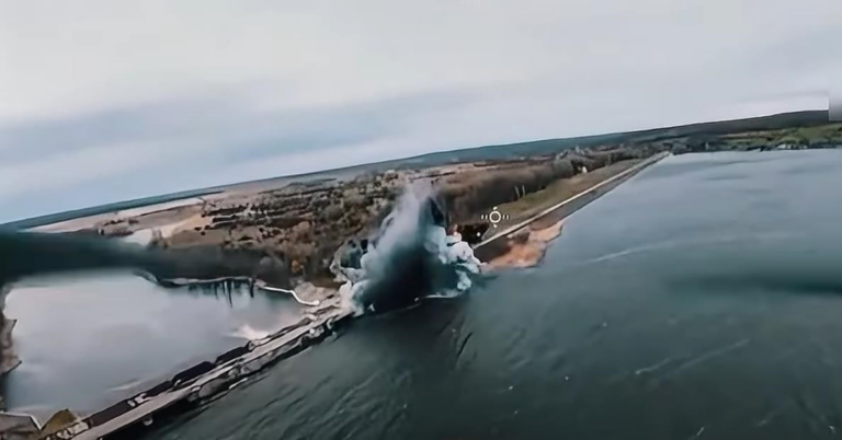 Фото для новини:У ЗСУ спростували пошкодження Печенізької дамби