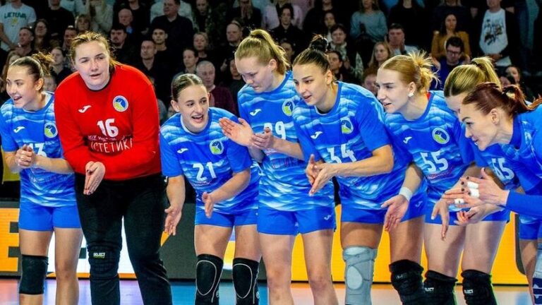 Фото для новини:Удача для третіх: збірна України з гандболу вийшла на Євро