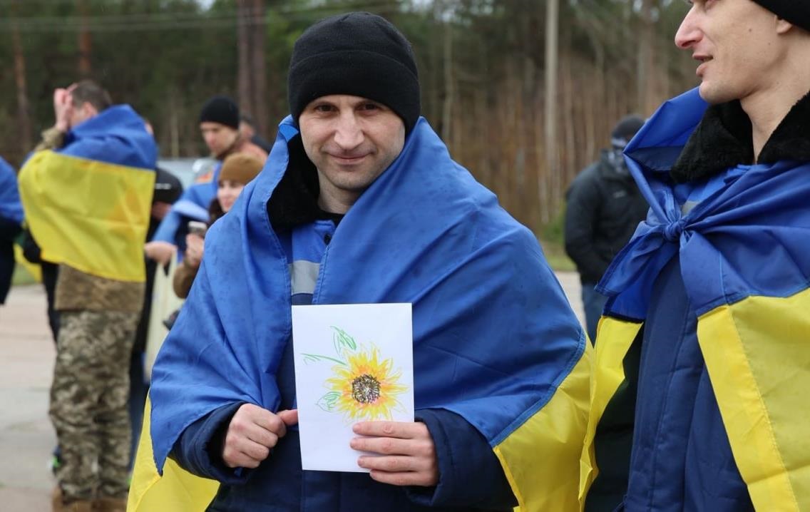 Фото для новини:Україна і Росія обмінялись полоненими на Великдень