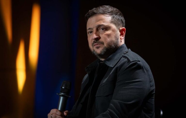 Фото для новини:Україна вперше має достатньо зброї для захисту від ударів РФ - Зеленський