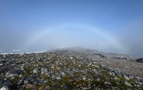 Фото для новини:Українські полярники зафіксували білу веселку