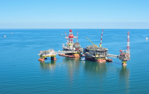 Фото для новини:Уражено бурові установки на Каспії - Генштаб