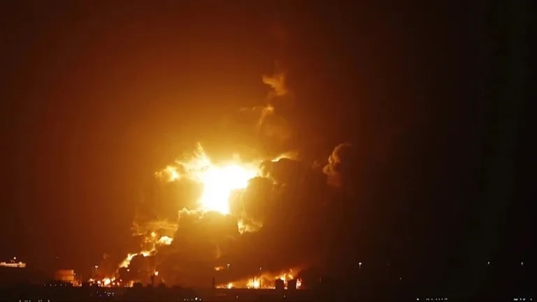 Фото для новини:Уражено сотні об&rsquo;єктів Хезболли в Лівані - ЦАГАЛ