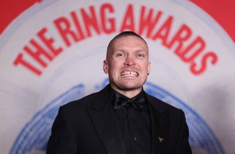 Фото для новини:Усик залишається першим у P4P від ​​The ​​Ring, Наваррете - в топ-10