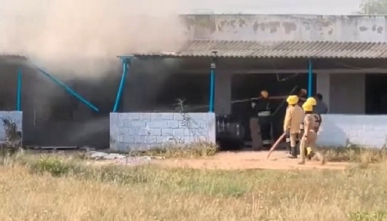 Фото для новини:В Індії стався вибух на заводі феєрверків, 25 загиблих