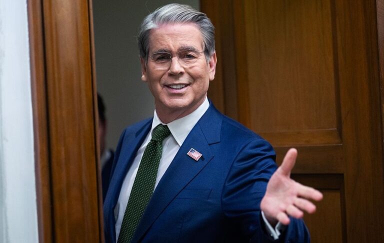 Фото для новини:В США виправдали послаблення санкцій проти РФ