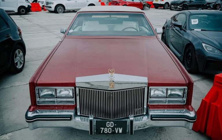 Фото для новини:В Україні помітили рідкісний Cadillac Eldorado Biarritz 80-х років
