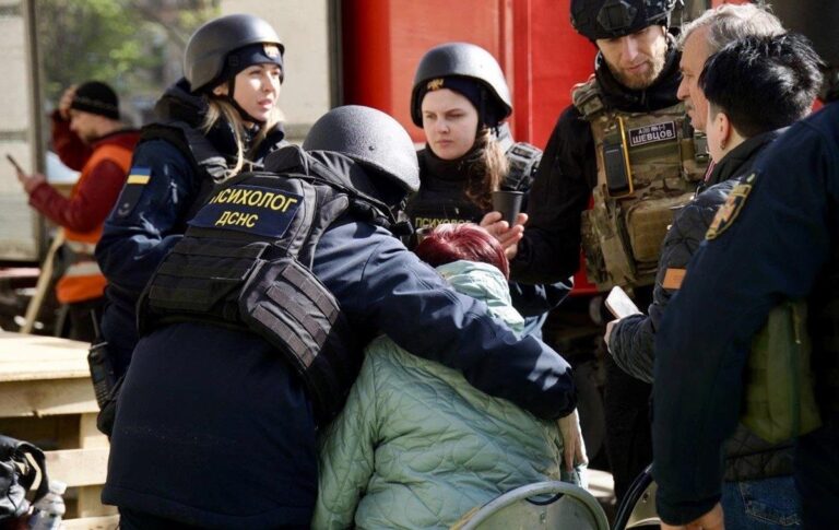 Фото для новини:Вечірня атака на Дніпро: зросло число поранених