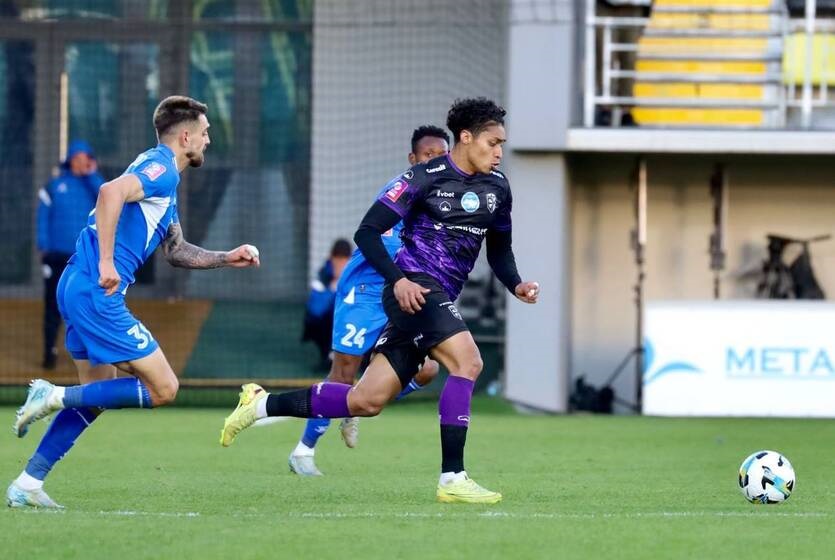 Фото для новини:Видалення автора гола не завадило Епіцентру здобути перемогу над Кудрівкою