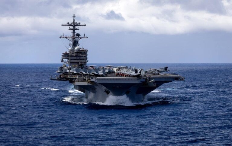 Фото для новини:Війна з Іраном: у США 200 літаків на авіаносцях