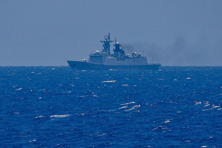 Фото для новини:Військові кораблі Китаю наблизилися до Тайваню