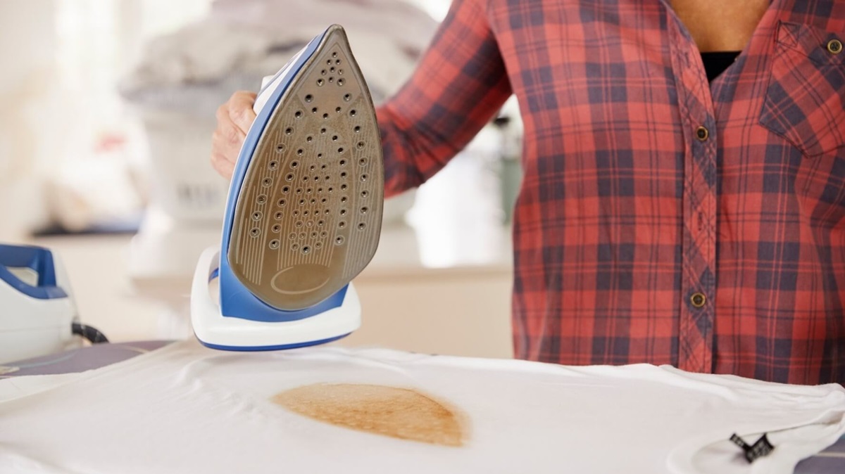 Фото для новини:Як почистити праску вдома - перевірені способи